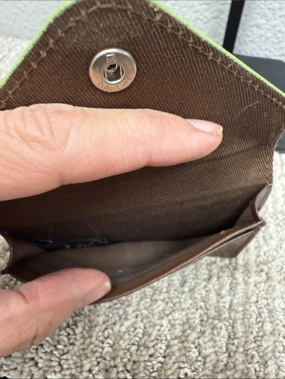 Source Unknown Brown Leather Envelope Card Wallet with Gold Snap